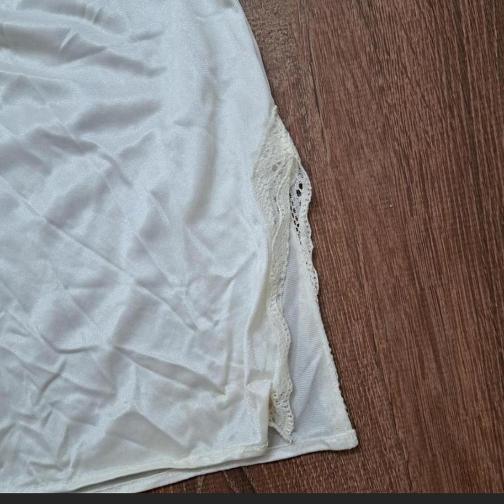 Vintage Short Slip Skirt - Picture 2 of 5